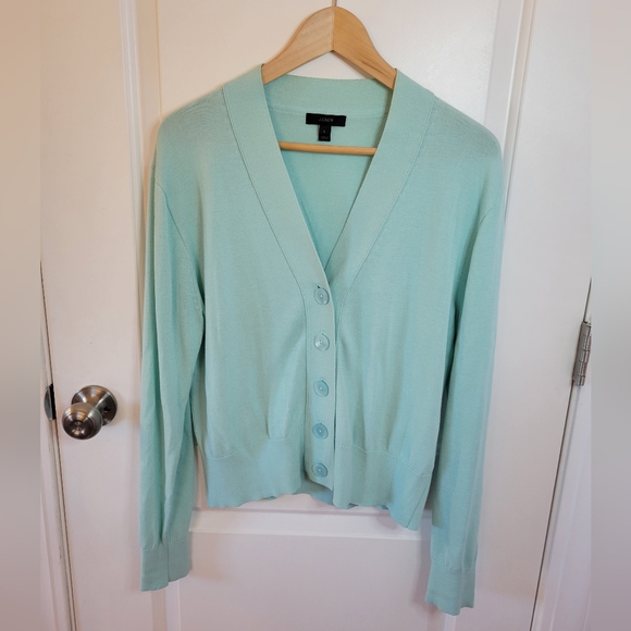 j. crew lightweight semi-cropped v-neck cardigan - Picture 2 of 5